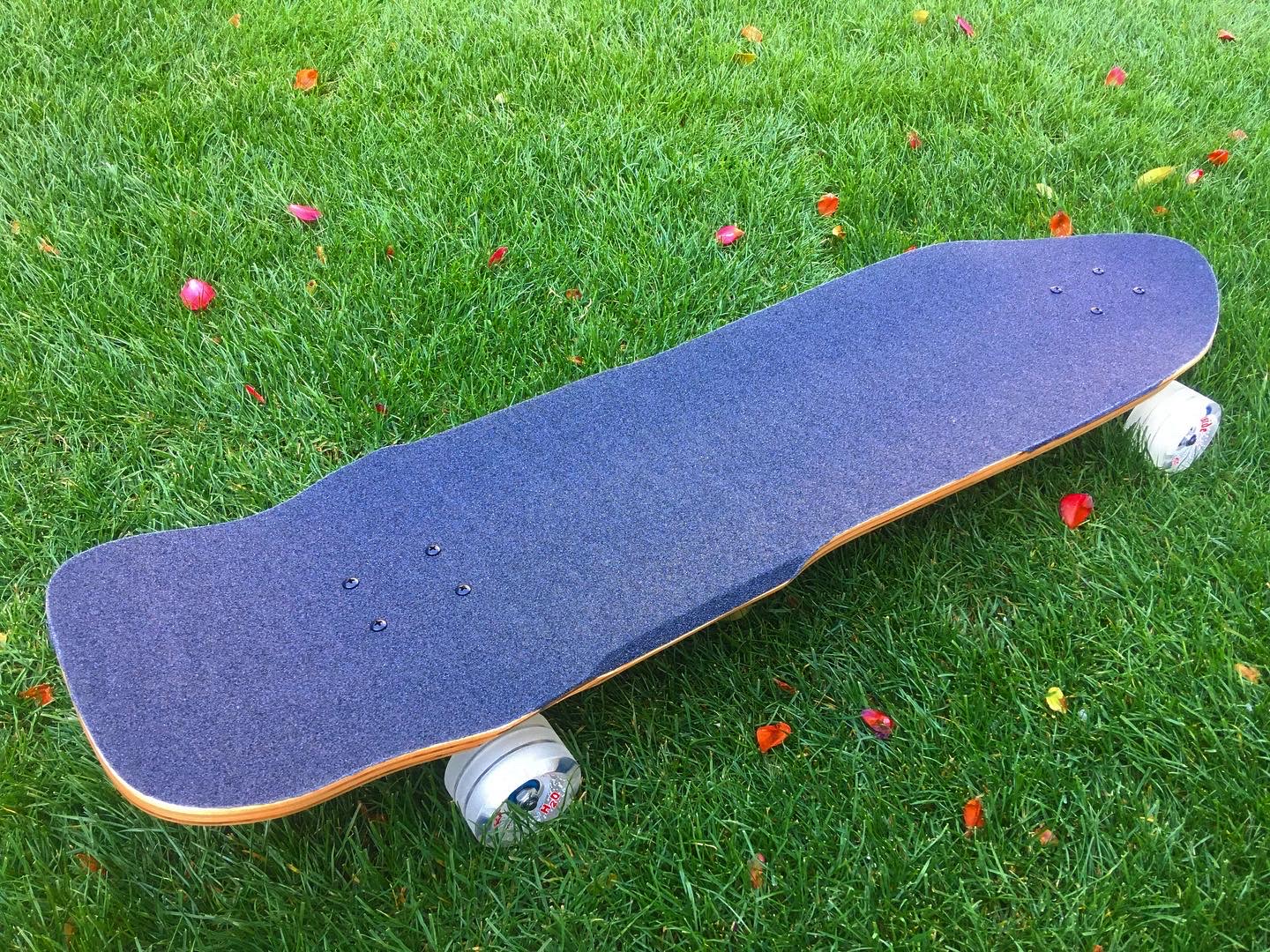 8 Best Longboards for Heavy Riders in 2025